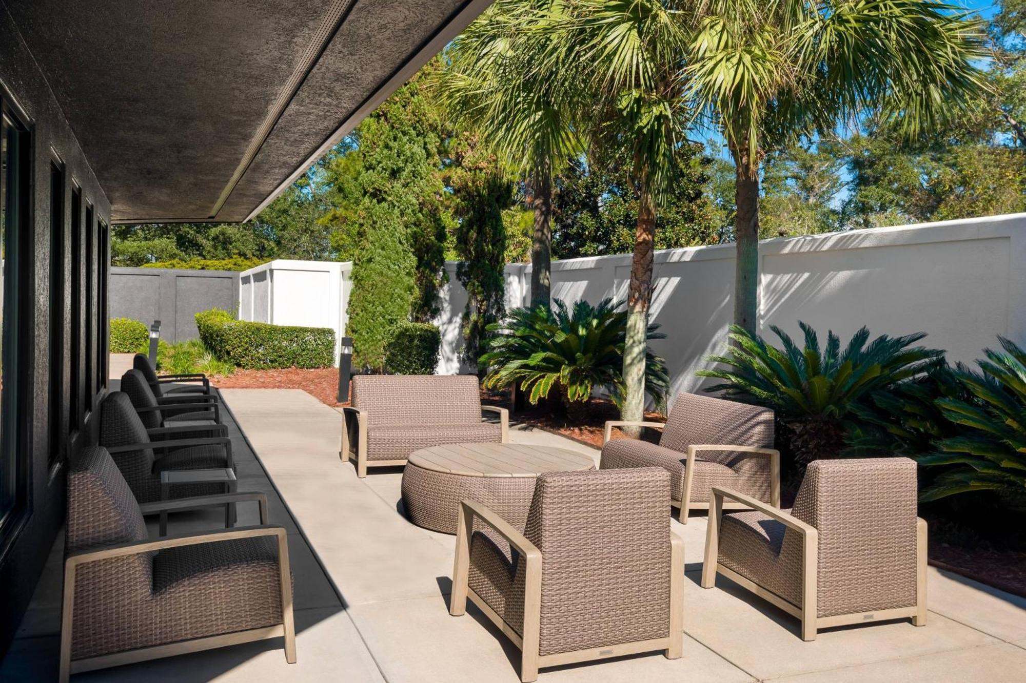 Courtyard Tallahassee North/I-10 Capital Circle Exterior foto